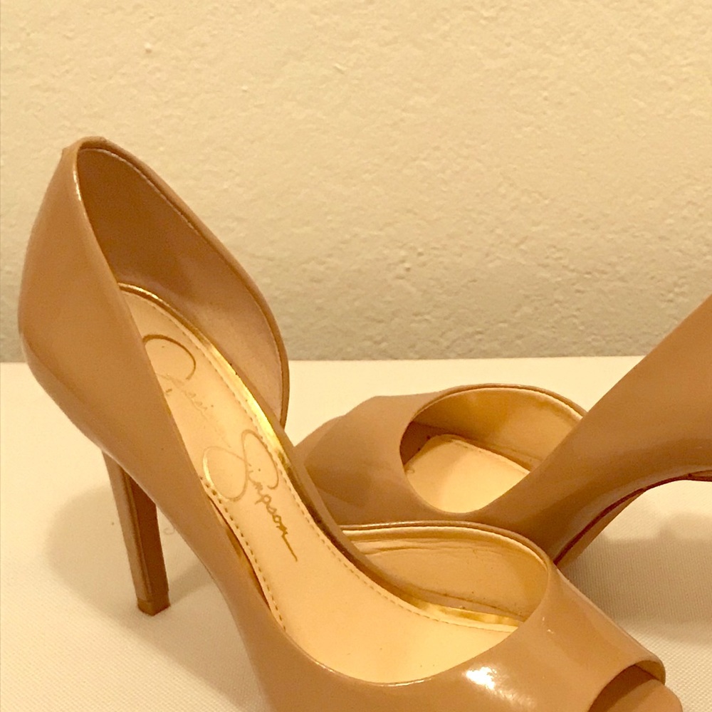 Jessica Simpson Nude Pumps